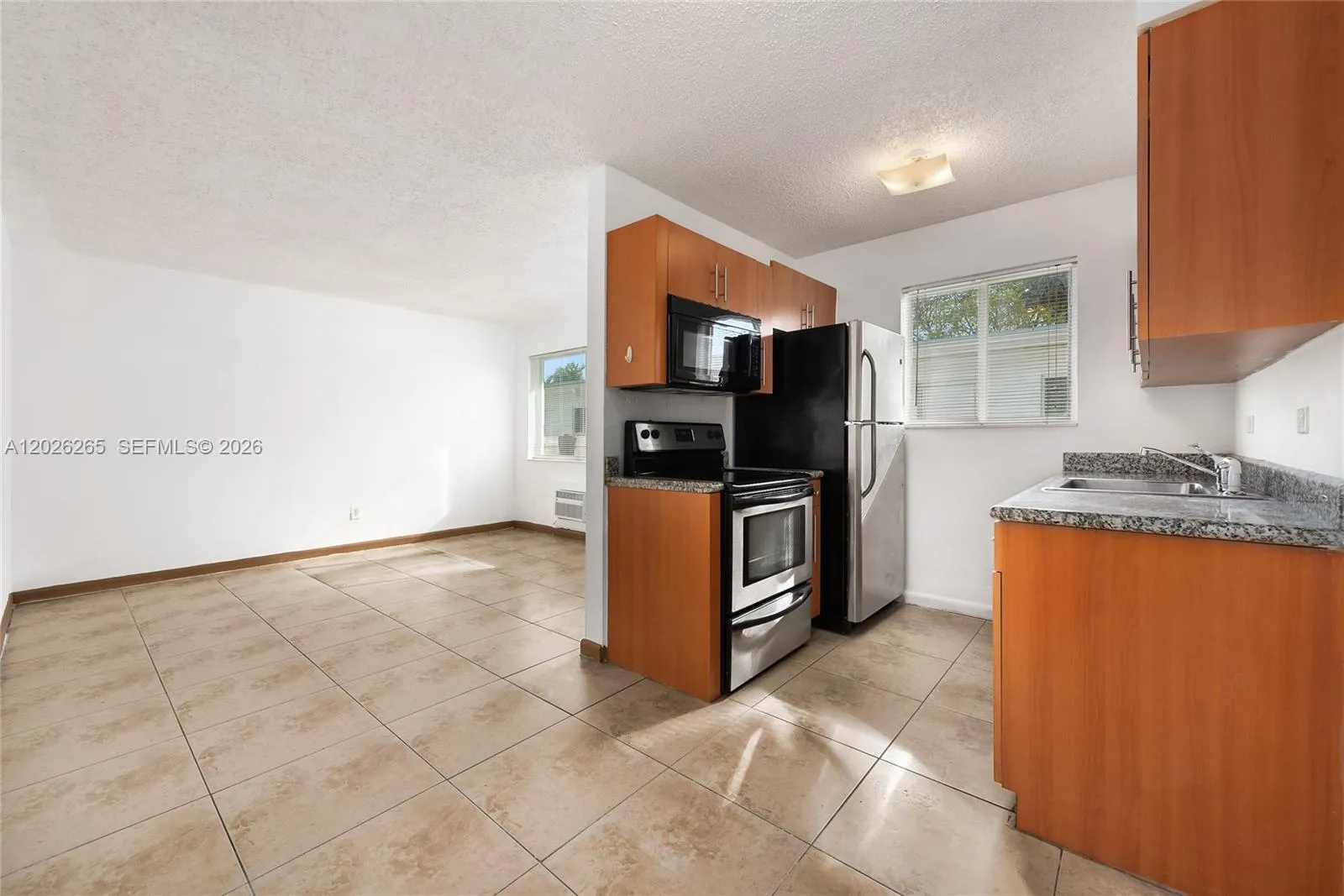 Vendido 932 Moffett Street 6, Hallandale Beach, FL 33009, Hallandale Beach, FL 33009