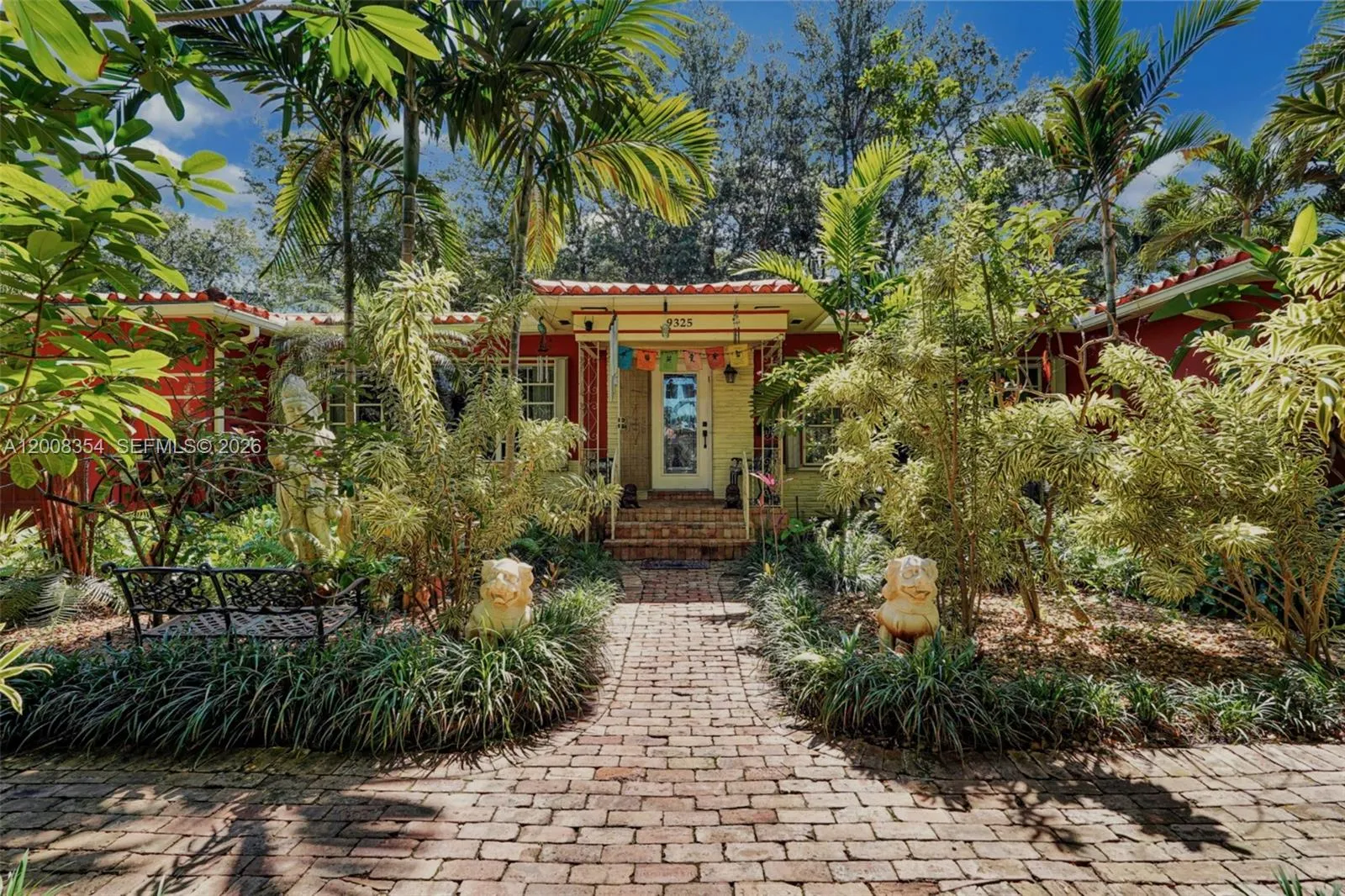 Foto de propiedad en 9325 NE 5th Avenue none, Miami Shores, FL 33138 Miami Shores con MLS# 