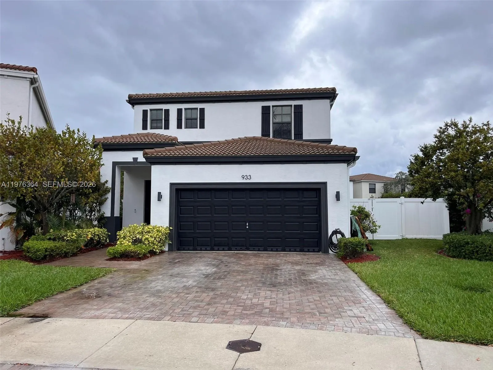 Vendido 933 NE 191st Street, Miami, FL 33179, Miami, FL 33179