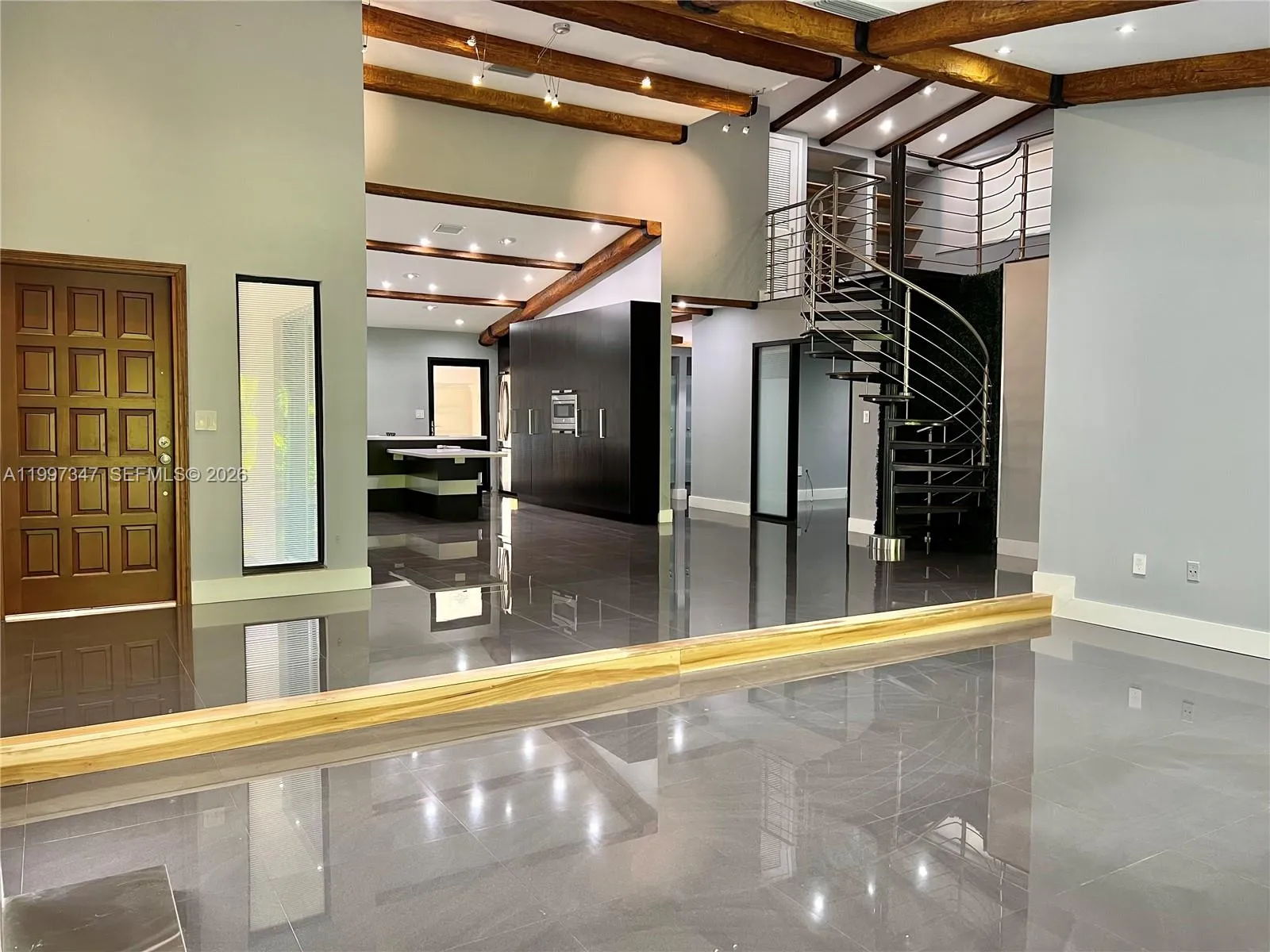 Foto de propiedad en 9331 NW 48th Doral Terrace 0, Doral, FL 33178 Doral con MLS# 