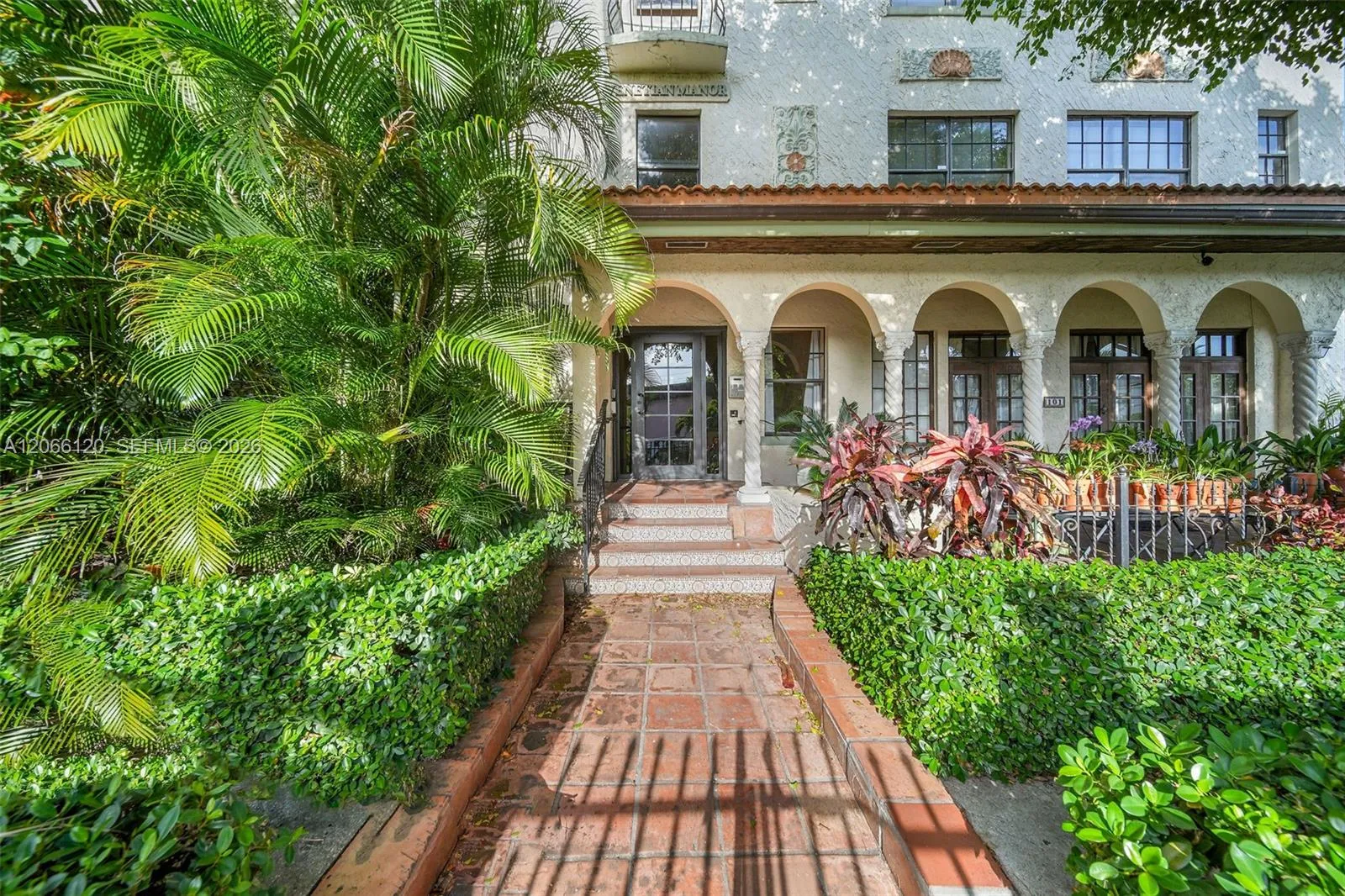 Foto de propiedad en 934 Michigan Avenue 207, Miami Beach, FL 33139 Miami Beach con MLS# 