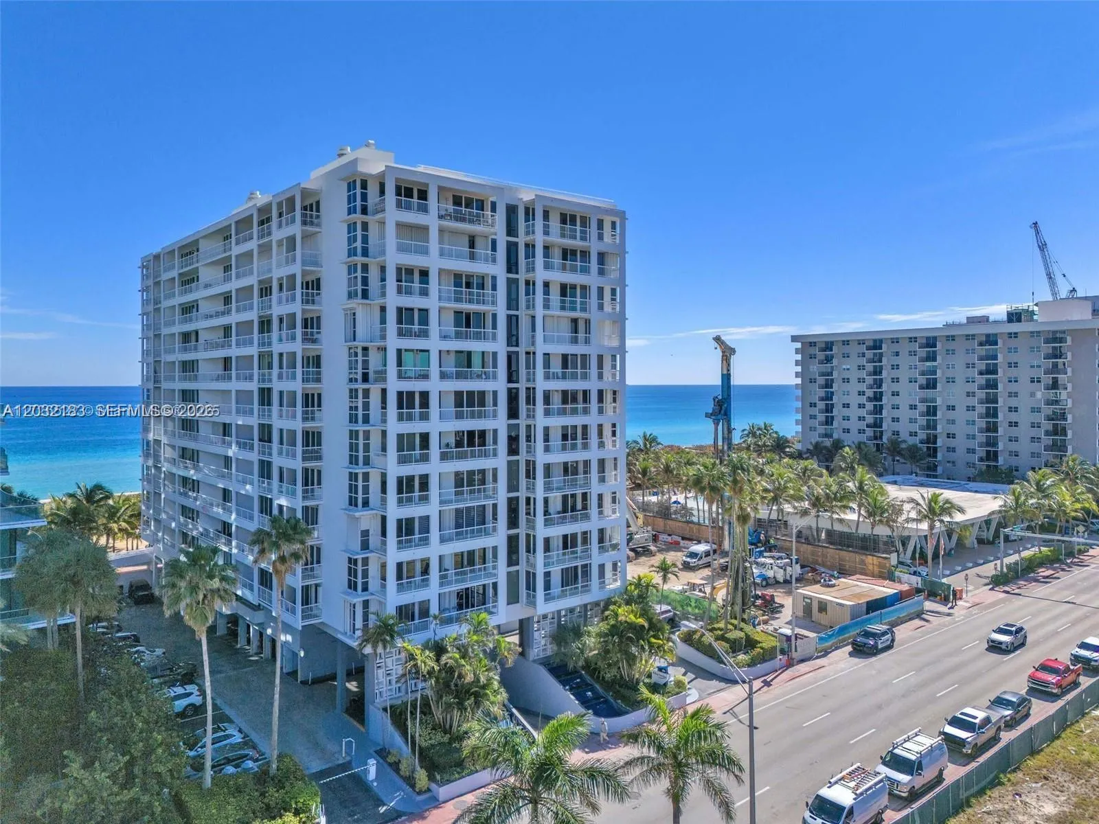 Foto de propiedad en 9341 Collins Avenue 1006, Surfside, FL 33154 Surfside con MLS# 