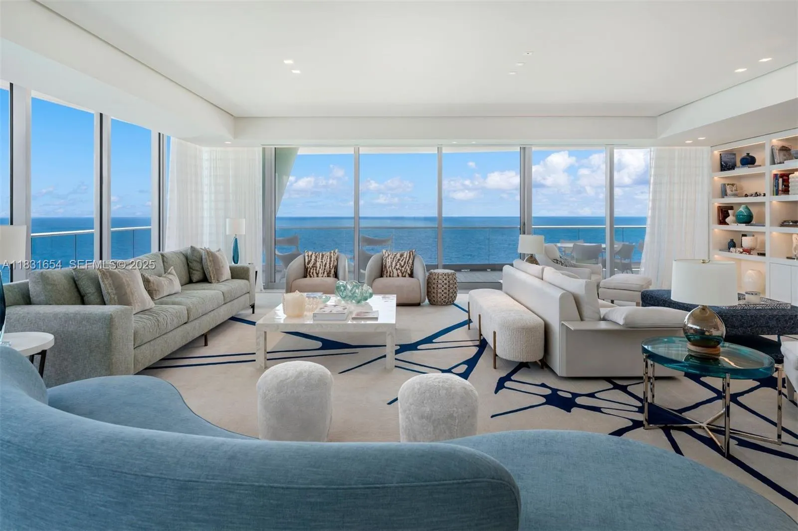 Foto de propiedad en 9349 Collins Avenue 1101, Surfside, FL 33154 Surfside con MLS# 