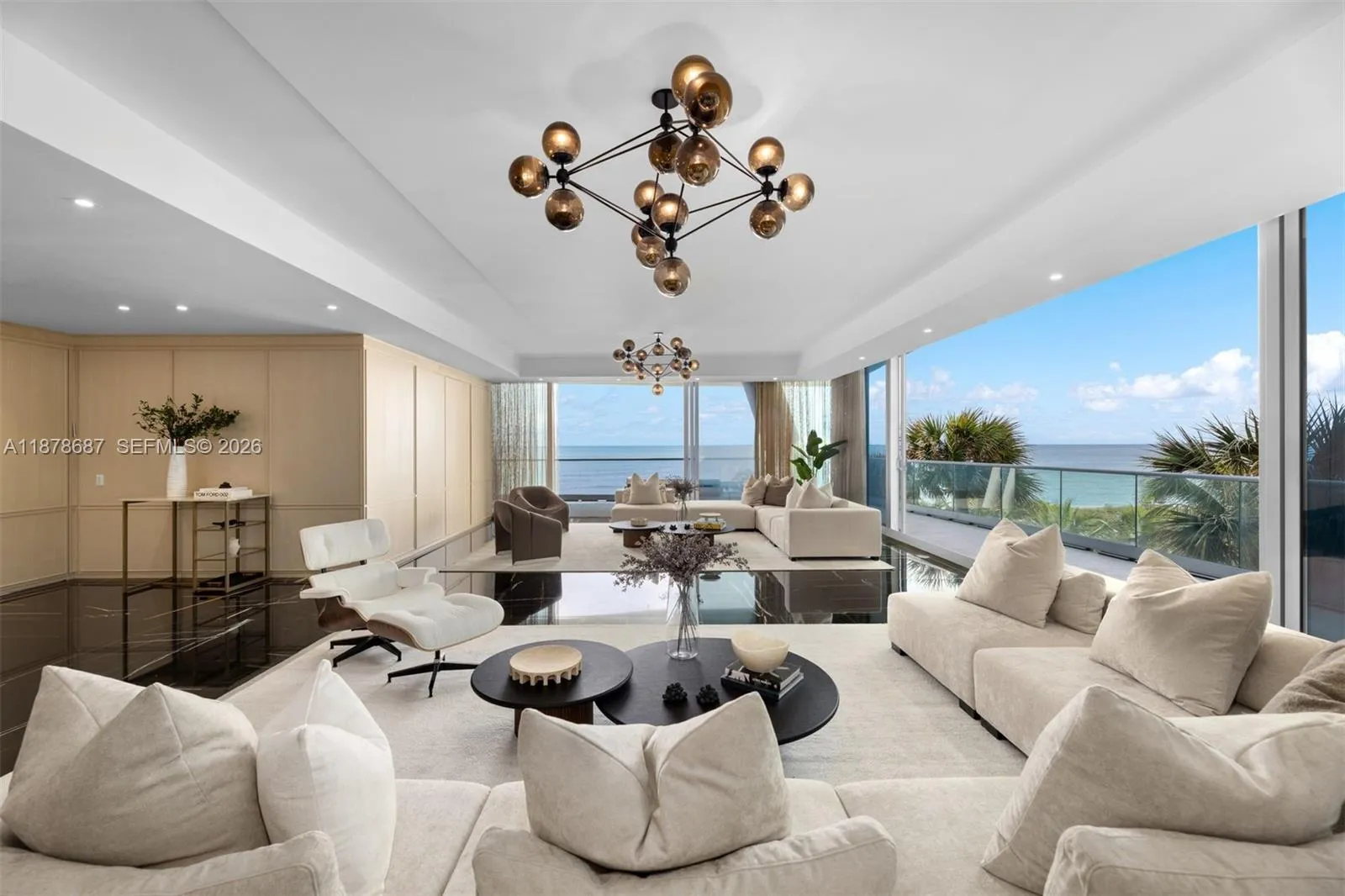 Foto de propiedad en 9349 Collins Avenue 406, Surfside, FL 33154 Surfside con MLS# 