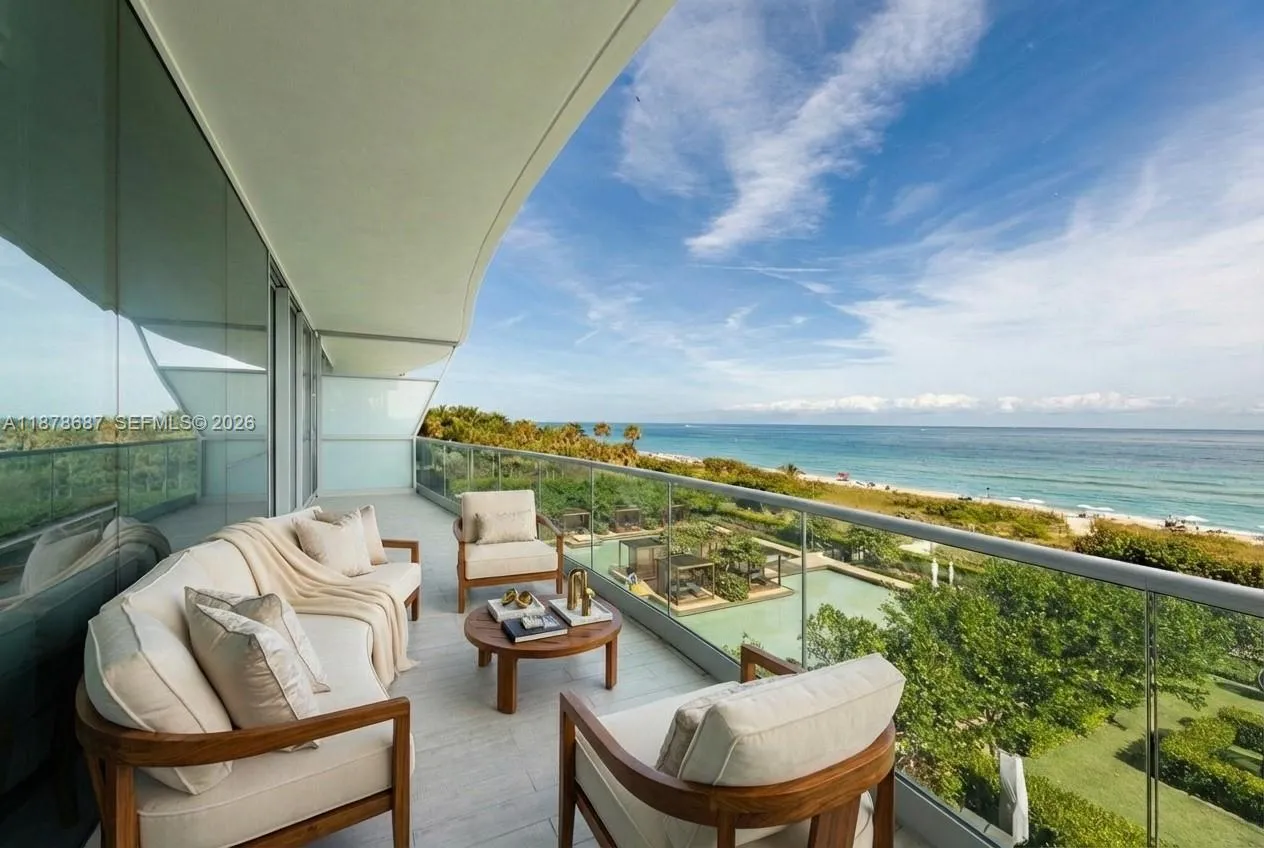 En Venta 9349 Collins Avenue 406, Surfside, FL 33154, Surfside, FL 33154