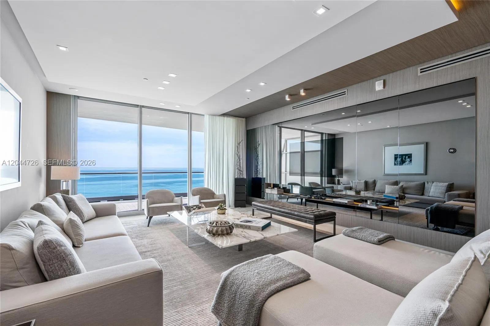 Foto de propiedad en 9349 Collins Avenue 605, Surfside, FL 33154 Surfside con MLS# 