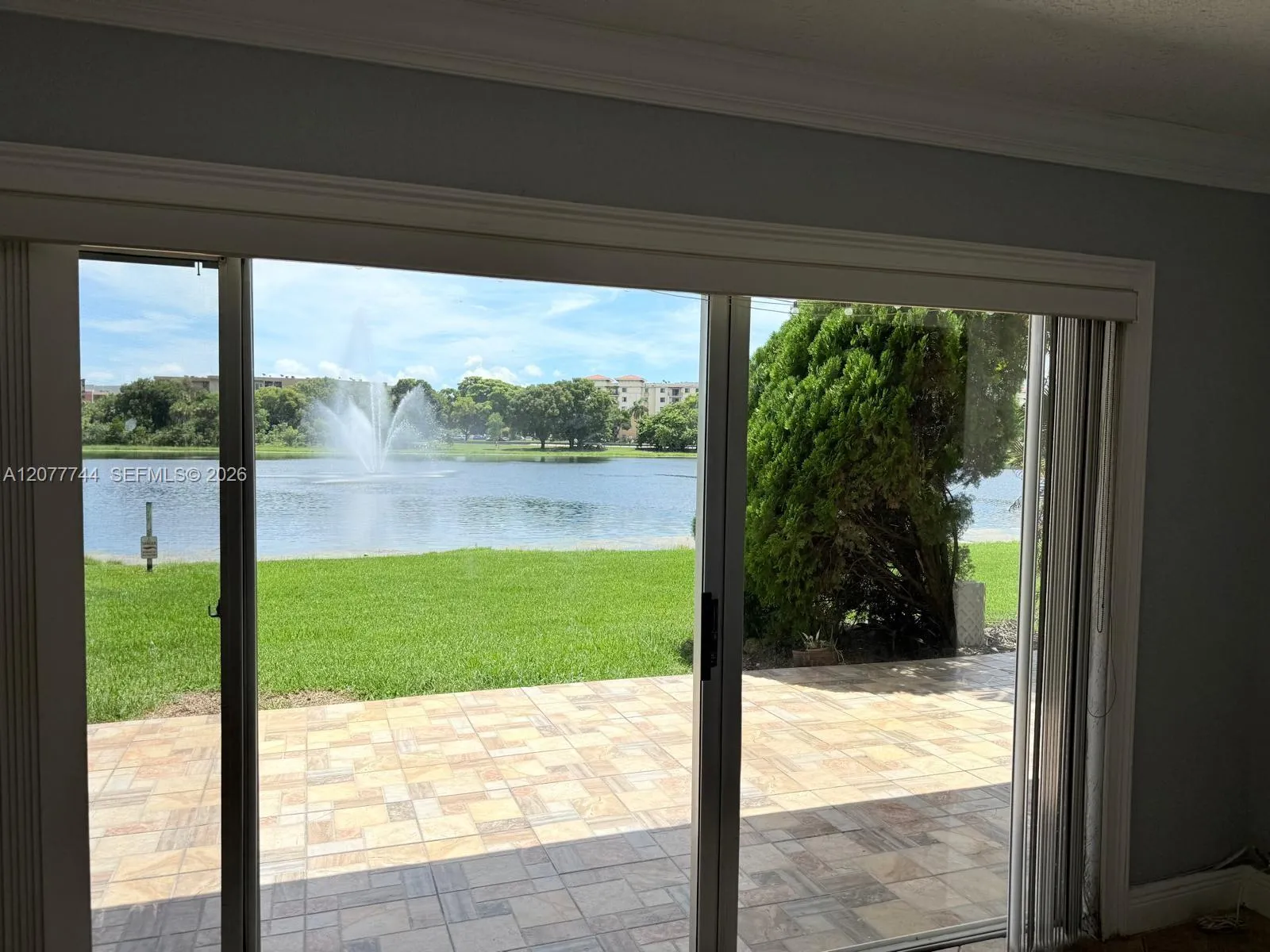 Foto de propiedad en 9357 Fontainebleau Boulevard D104, Miami, FL 33172 Miami con MLS# 