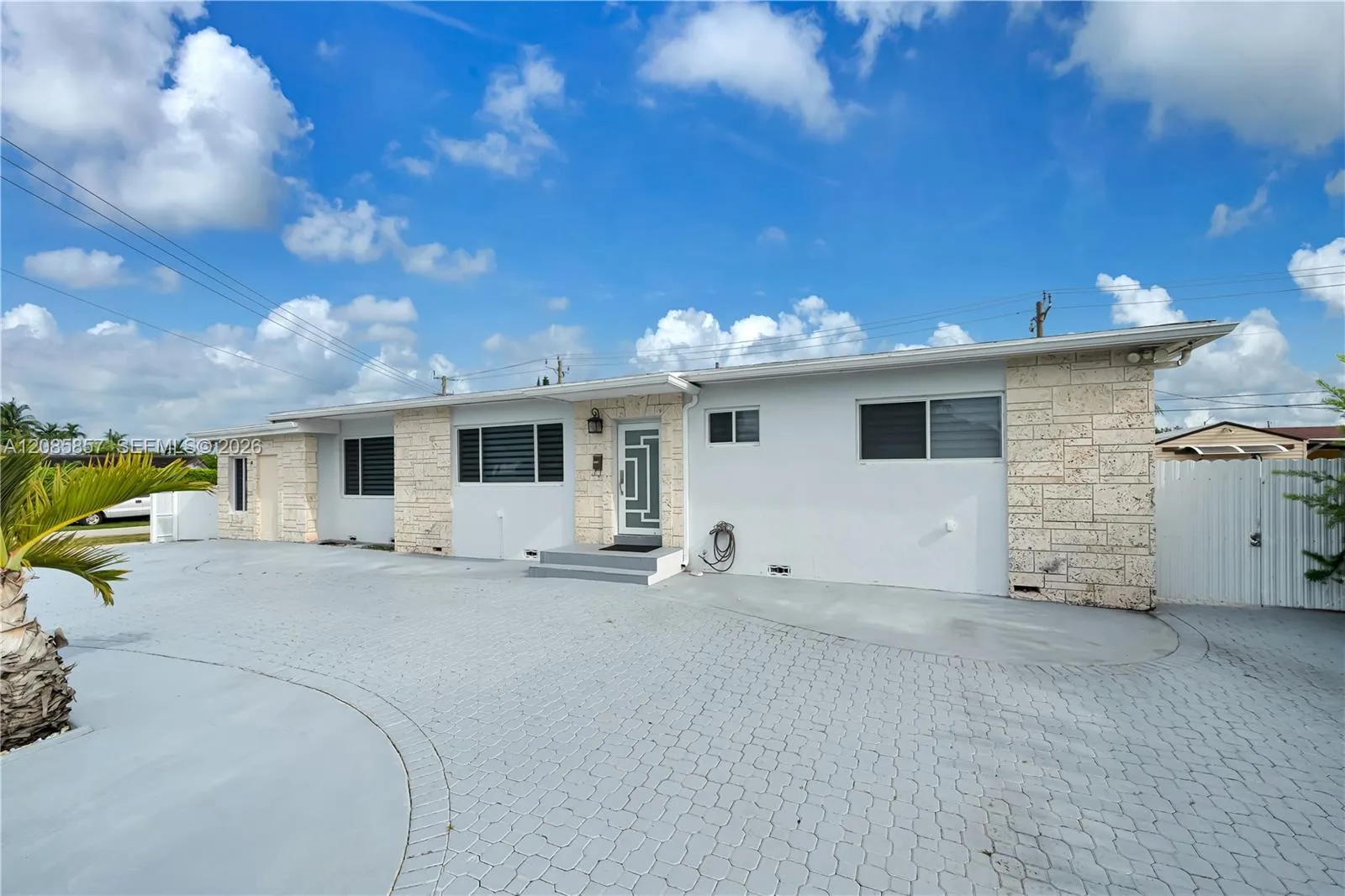 En Venta 9365 SW 44th Street, Miami, FL 33165, Miami, FL 33165