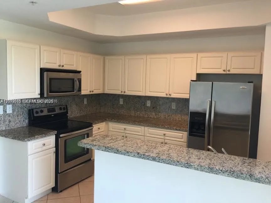 Foto de propiedad en 937 SW 143rd Avenue 1605, Pembroke Pines, FL 33027 Pembroke Pines con MLS# 