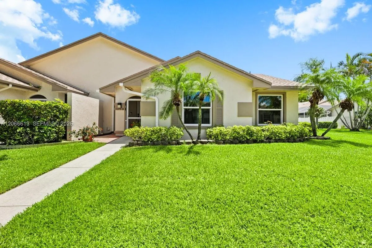 Foto de propiedad en 9370 Boca Gardens Parkway D, Boca Raton, FL 33496 Boca Raton con MLS# 