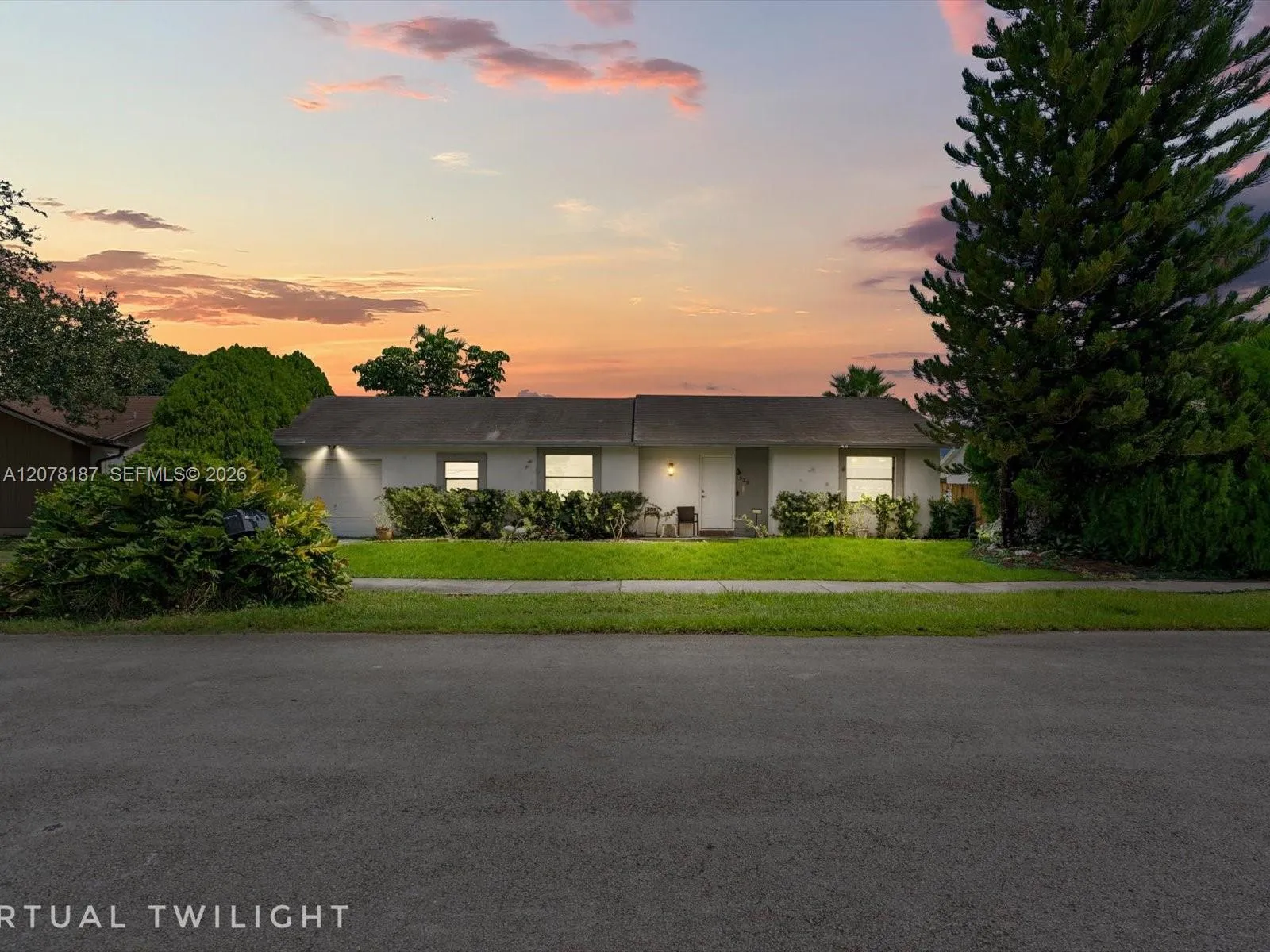 En Venta 939 S Bluebird Lane, Homestead, FL 33035, Homestead, FL 33035
