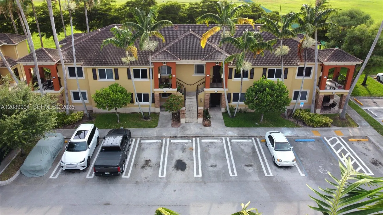 En Venta 940 NE 33rd Terrace 102, Homestead, FL 33033, Homestead, FL 33033