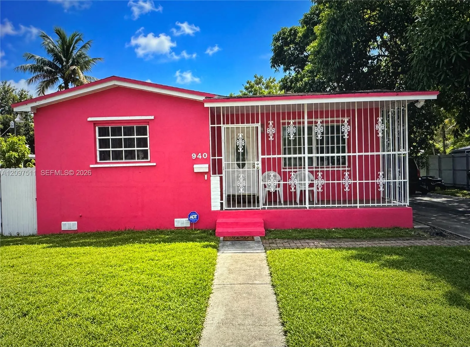 En Venta 940 NW 135th Street, North Miami, FL 33168, North Miami, FL 33168