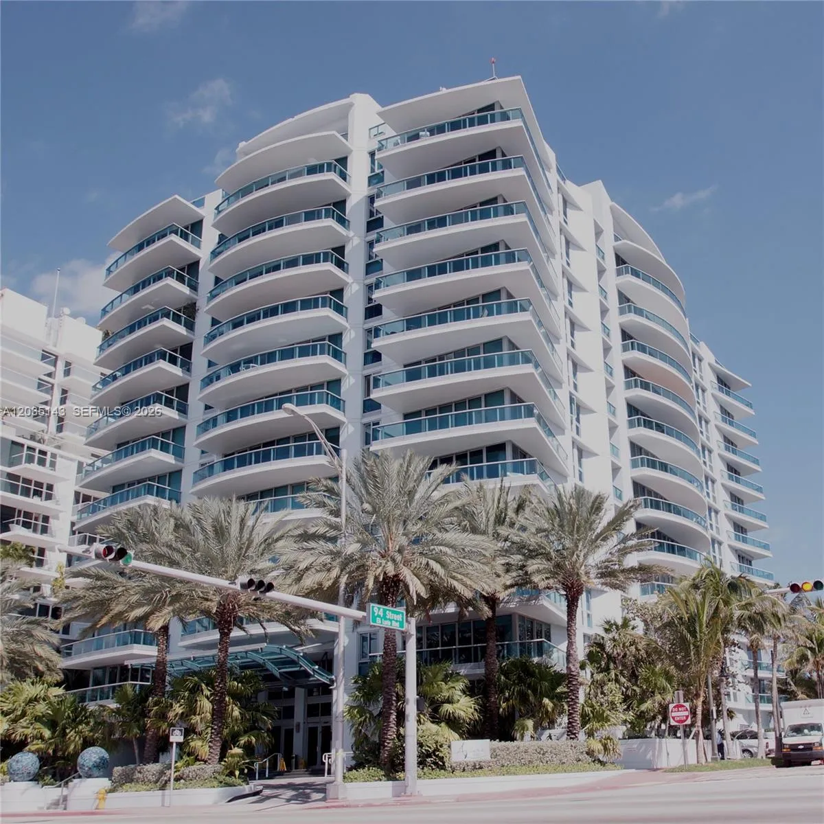 Foto de propiedad en 9401 Collins Avenue 403, Surfside, FL 33154 Surfside con MLS# 
