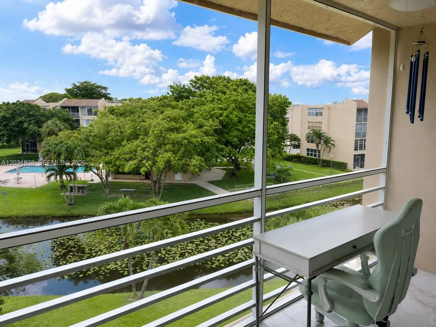 Foto de propiedad en 9420 Tangerine Place 401, Davie, FL 33324 Davie con MLS# 
