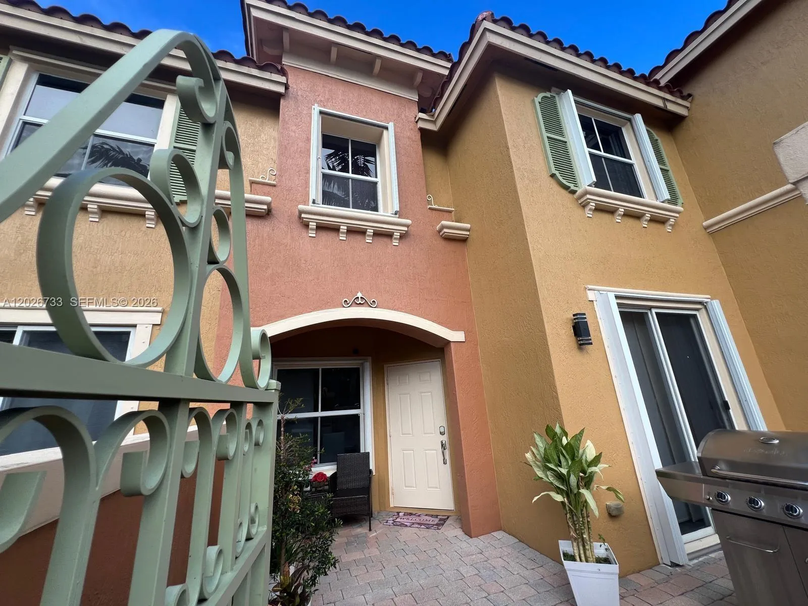 Foto de propiedad en 943 SW 143rd Terrace 2109, Pembroke Pines, FL 33027 Pembroke Pines con MLS# 