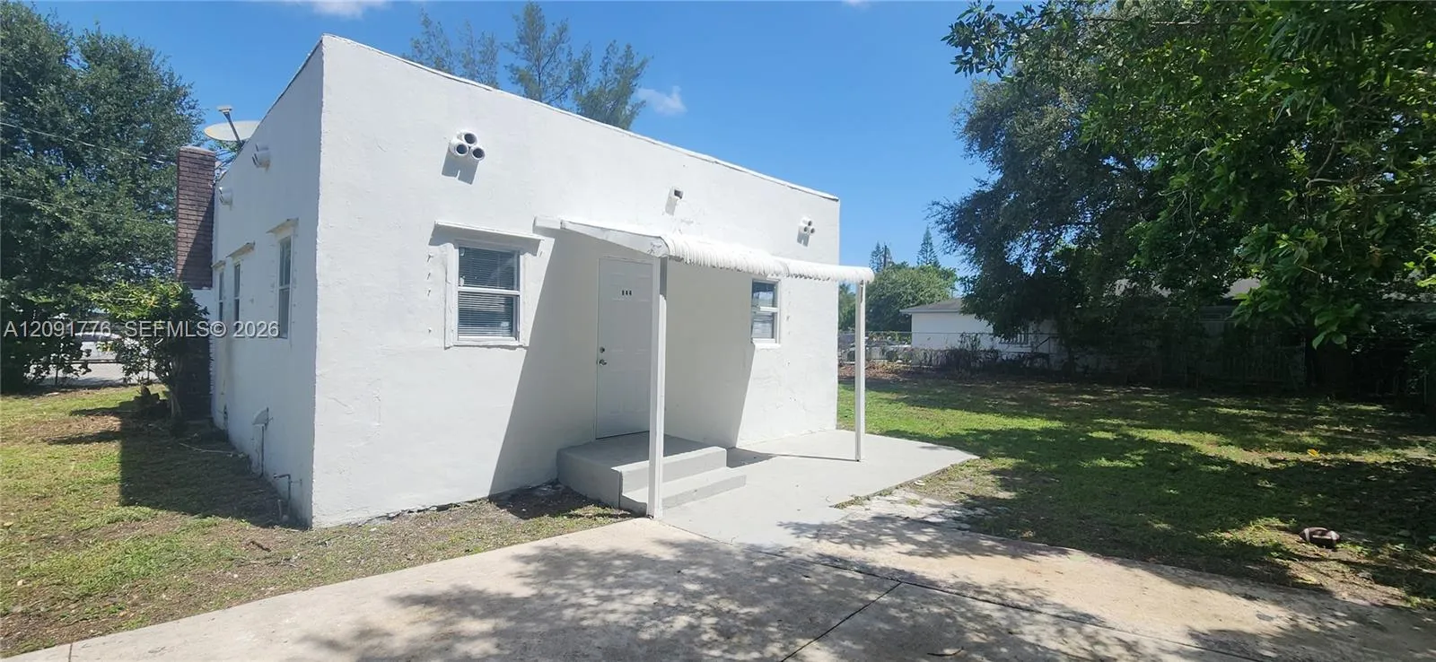 En Renta 944 NW 81st Street A, Miami, FL 33150, Miami, FL 33150