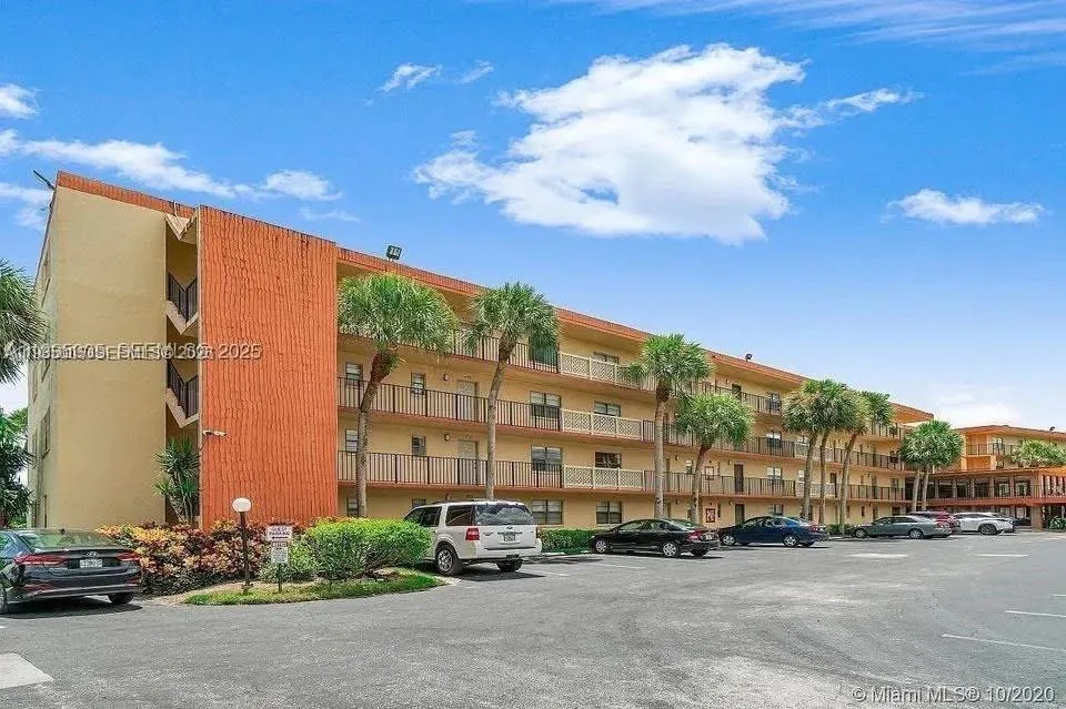 En Renta 9440 SW 8th Street 402, Boca Raton, FL 33428, Boca Raton, FL 33428