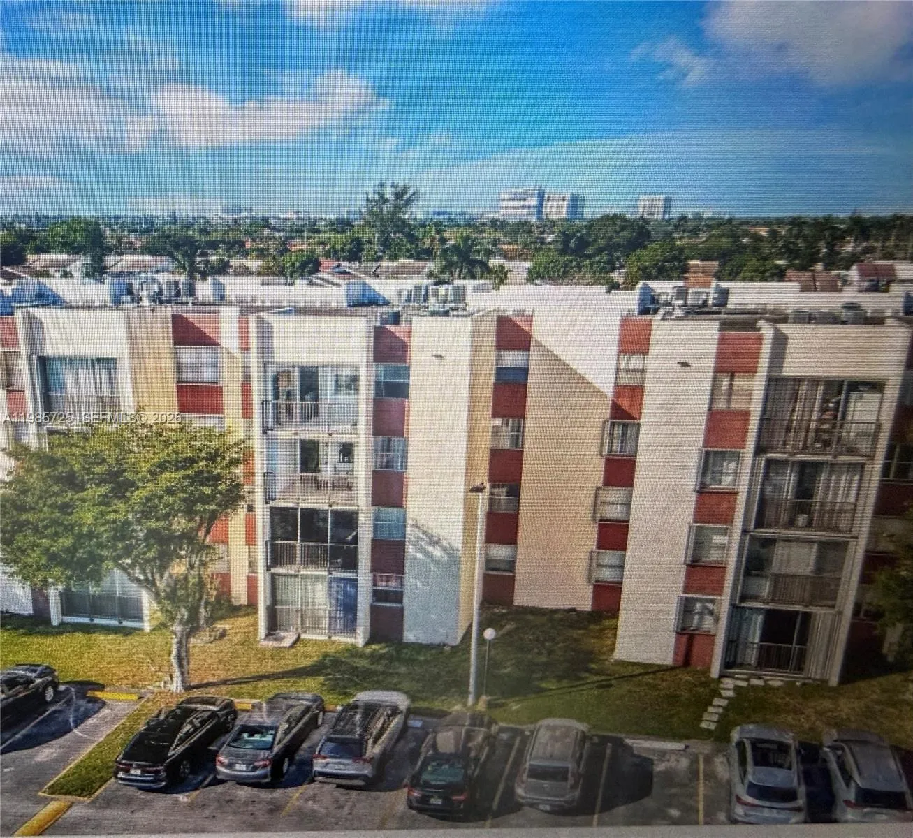 En Venta 9441 SW 4th Street 111, Miami, FL 33174, Miami, FL 33174