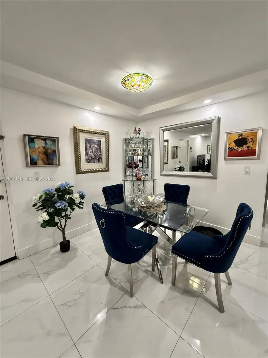 En Renta 9441 SW 4th Street 301, Miami, FL 33174, Miami, FL 33174