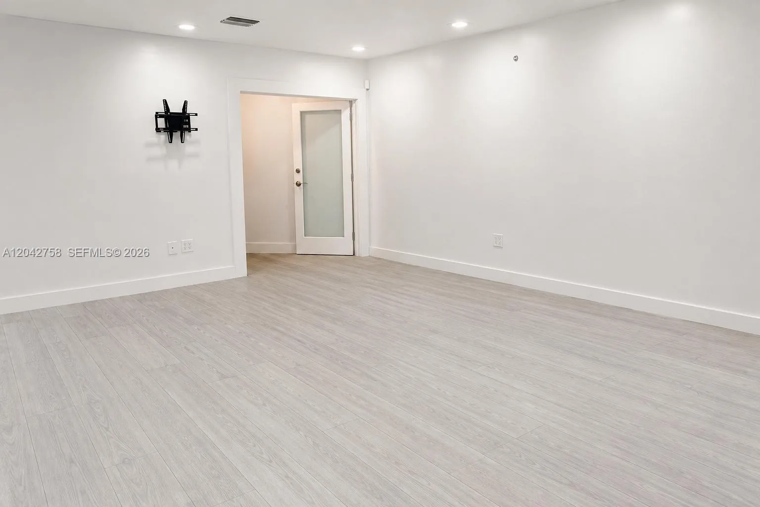 Foto de propiedad en 9450 NW 58th Street, Doral, FL 33178 Doral con MLS# 