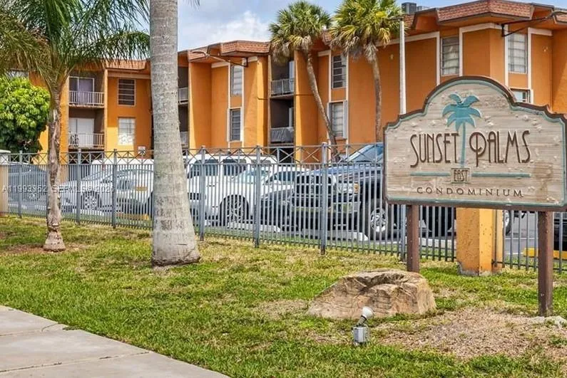 Vendido 9453 SW 76th Street S2, Miami, FL 33173, Miami, FL 33173