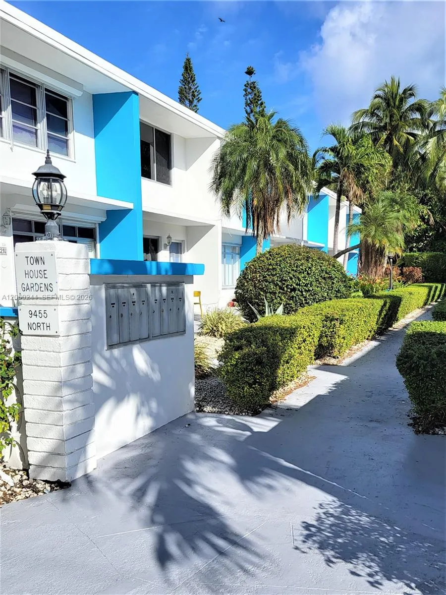 Foto de propiedad en 9455 Bay Harbor Terrace 2N, Bay Harbor Islands, FL 33154 Bay Harbor Islands con MLS# 