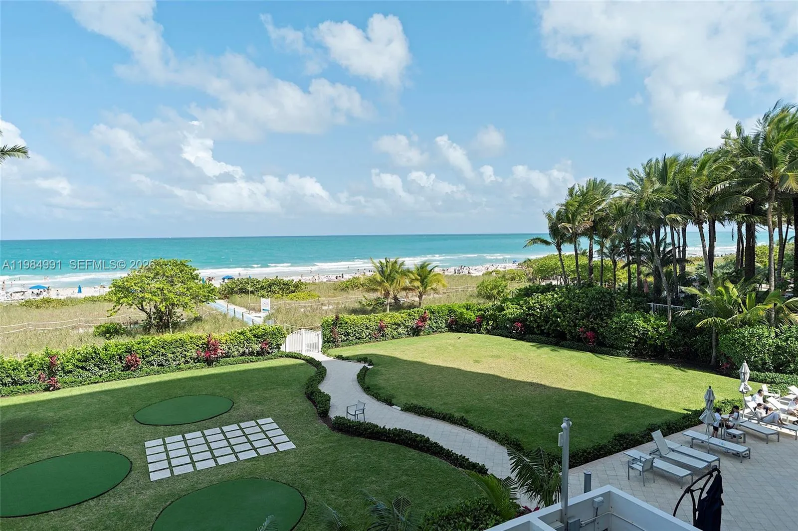 Foto de propiedad en 9455 Collins Avenue 409, Surfside, FL 33154 Surfside con MLS# 