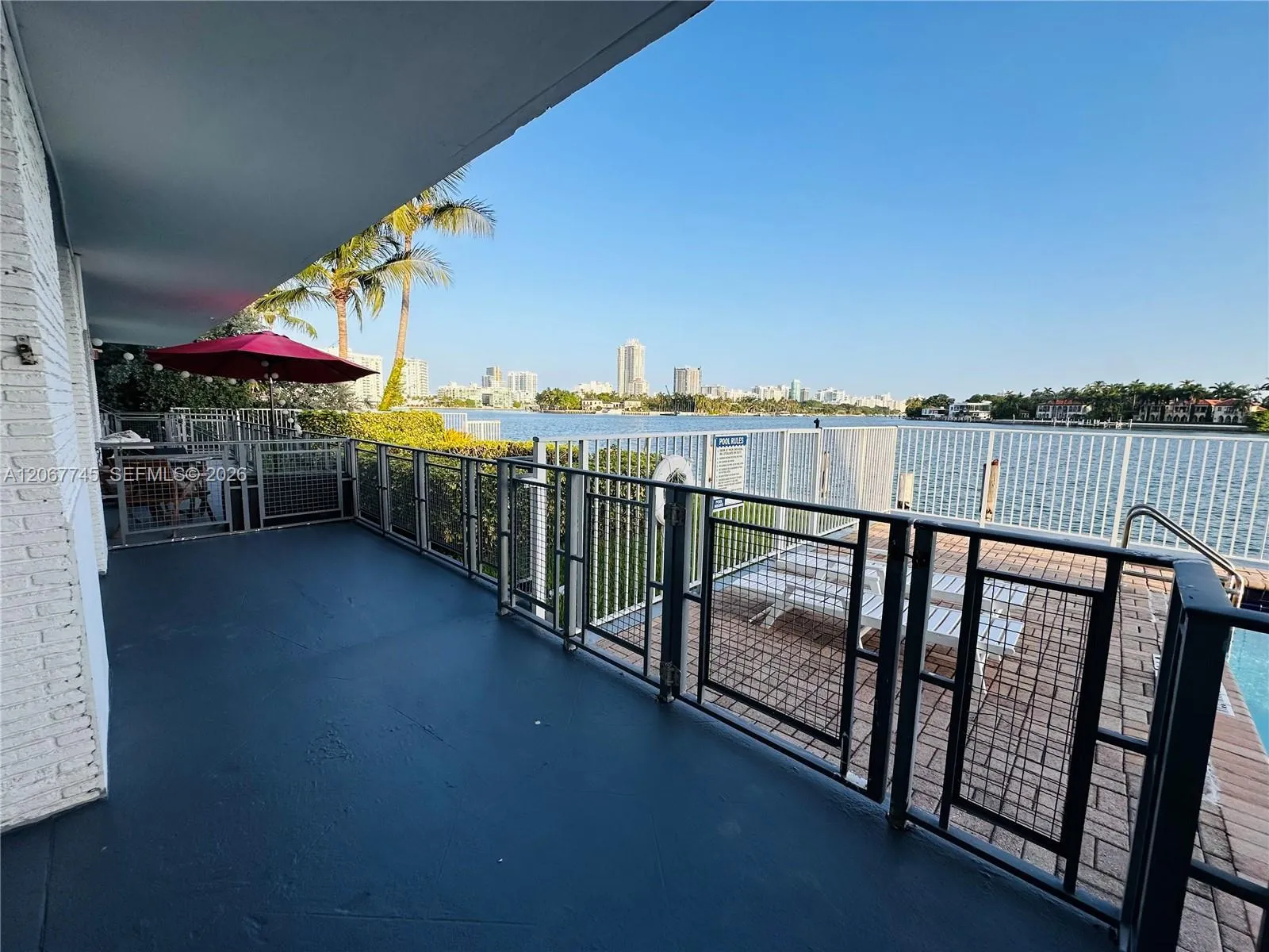 Foto de propiedad en 946 Bay Drive 7, Miami Beach, FL 33141 Miami Beach con MLS# 
