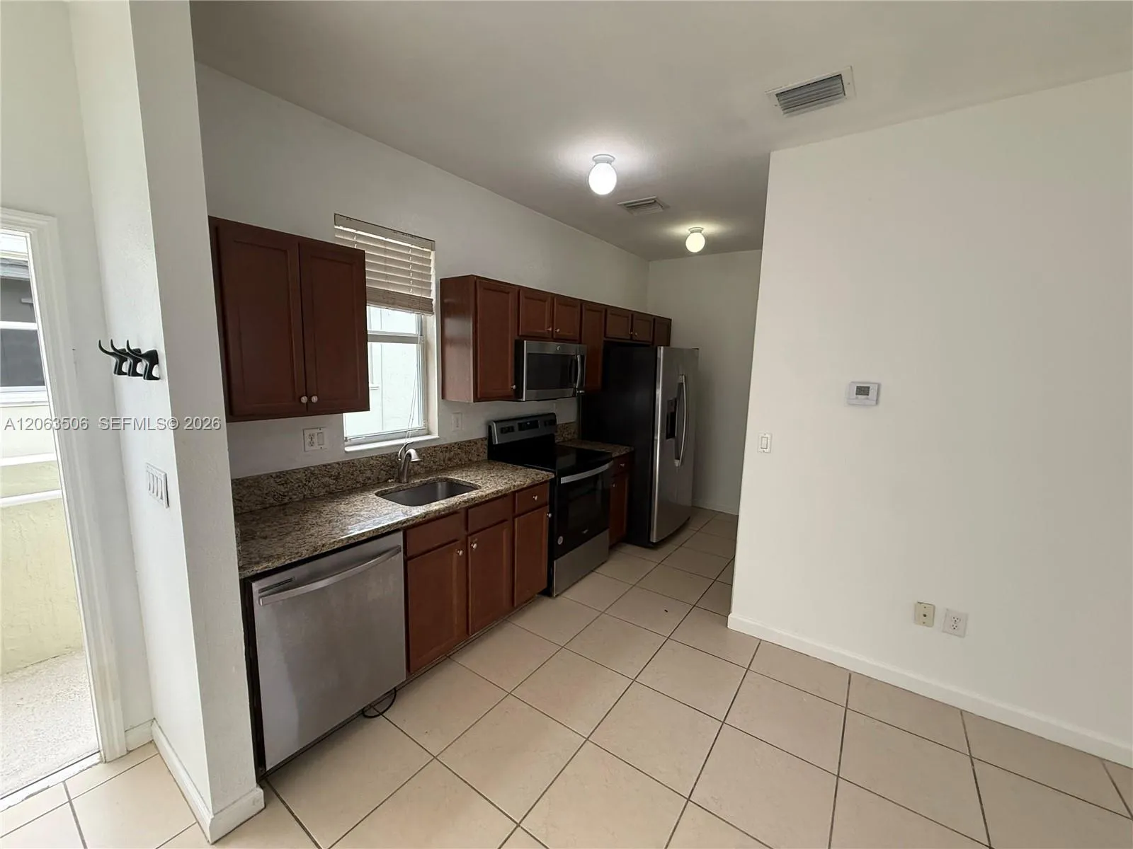 En Renta 9465 SW 171st Court Studio, Miami, FL 33196, Miami, FL 33196