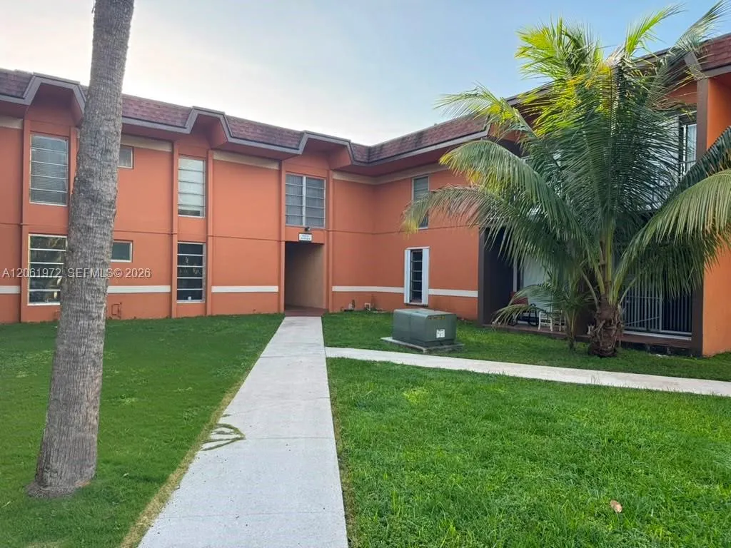 Foto de propiedad en 9473 SW 76th Street P1, Miami, FL 33173 Miami con MLS# 
