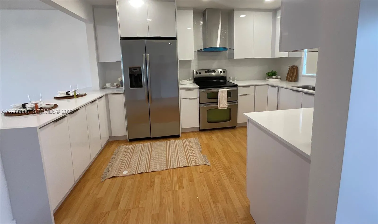Foto de propiedad en 9481 Sunrise Lakes Boulevard 302, Sunrise, FL 33322 Sunrise con MLS# 