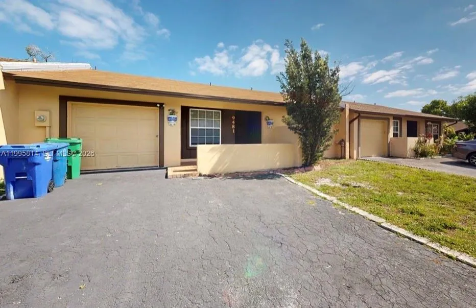 Foto de propiedad en 9481 W Fern Lane, Miramar, FL 33025 Miramar con MLS# 