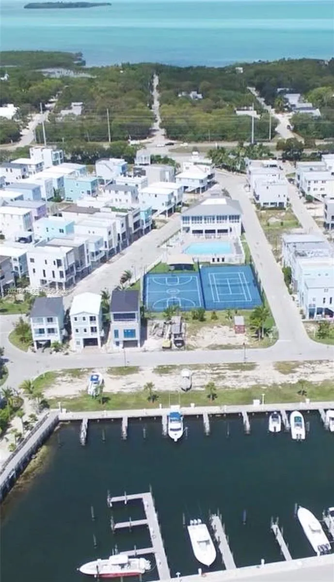 Foto de propiedad en 94825 Overseas Hwy 116, Key Largo, FL 33037 Key Largo con MLS# 