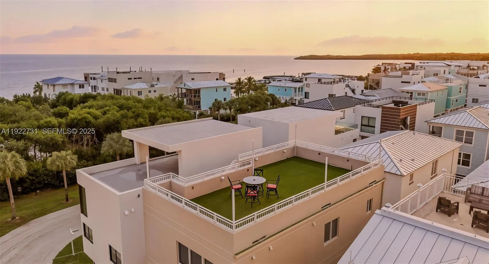Foto de propiedad en 94825 Overseas Hwy 276, Key Largo, FL 33037 Key Largo con MLS# 