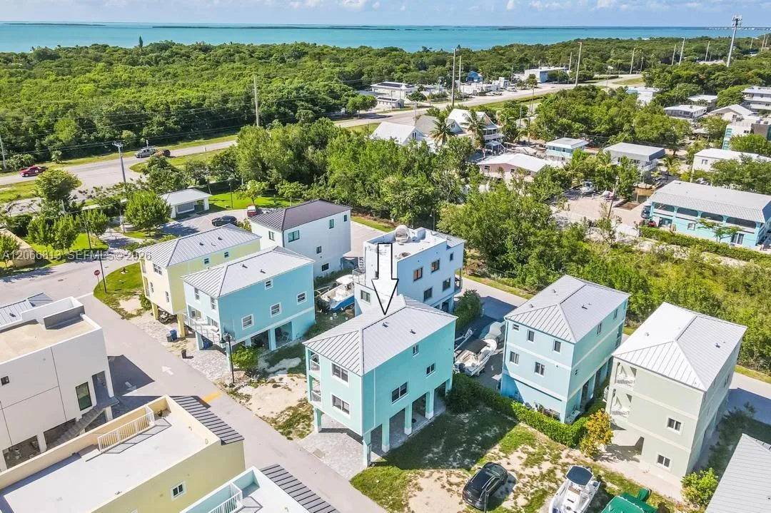 Foto de propiedad en 94825 Overseas, Key Largo, FL 33037 Key Largo con MLS# 