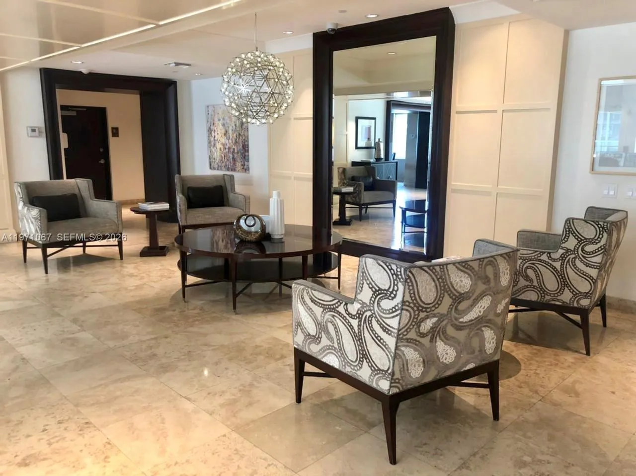 Foto de propiedad en 9499 Collins Avenue 405, Surfside, FL 33154 Surfside con MLS# 