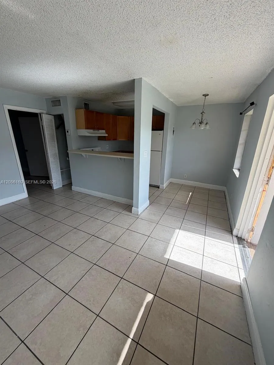 Foto de propiedad en 95 NE 41st Street N202, Oakland Park, FL 33334 Oakland Park con MLS# 