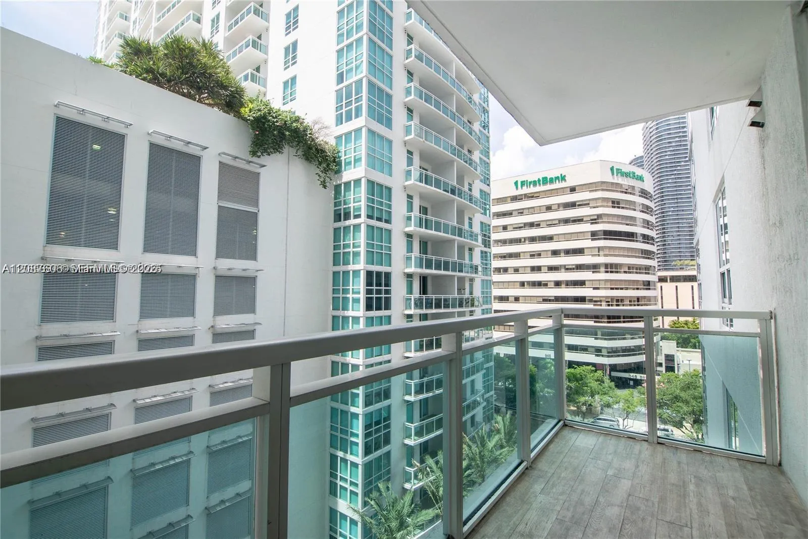En Renta 950 Brickell Bay 703, Miami, FL 33131, Miami, FL 33131