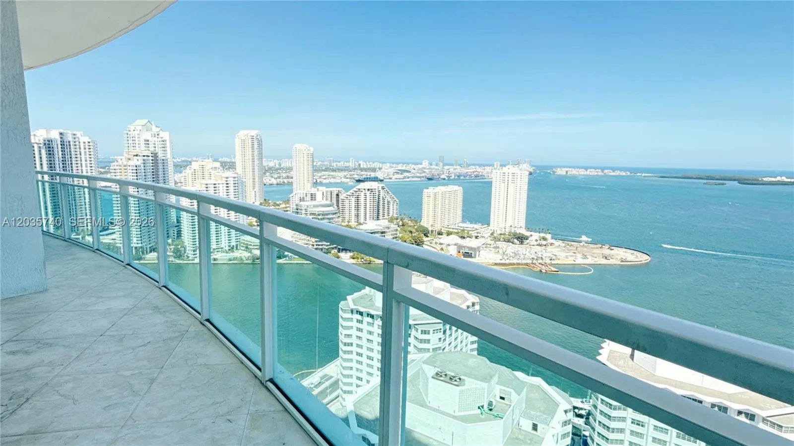 Alquilada 950 Brickell Bay Drive 3411, Miami, FL 33131, Miami, FL 33131