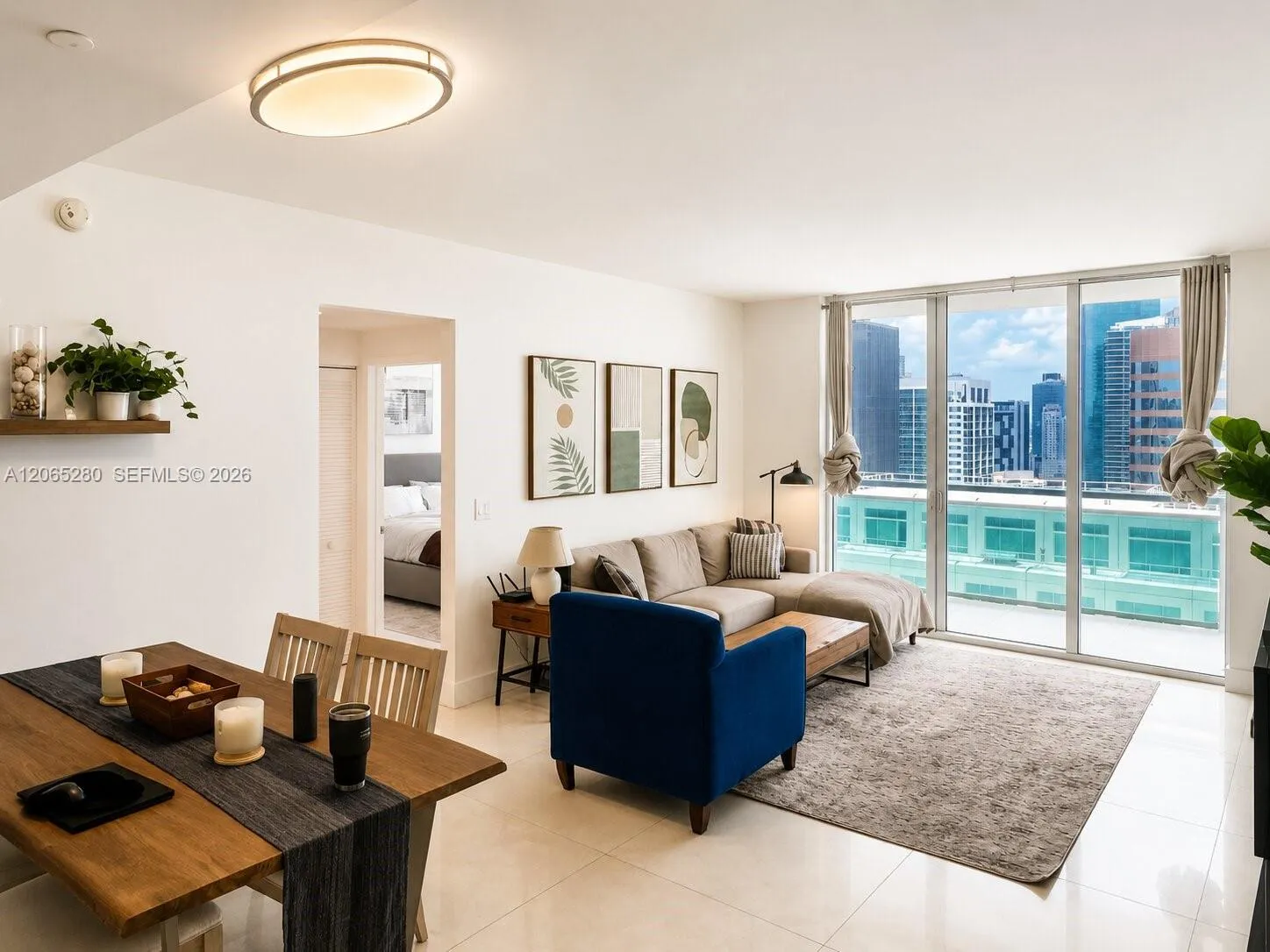 Foto de propiedad en 950 Brickell Bay Drive 3904, Miami, FL 33131 Miami con MLS#