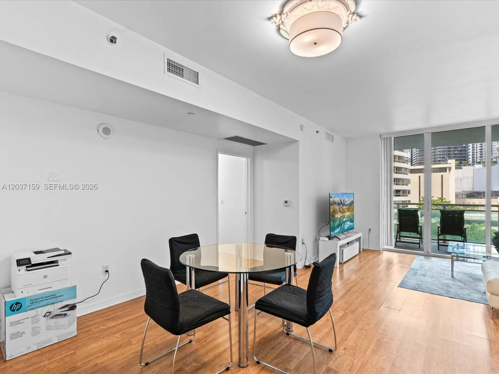 Foto de propiedad en 950 Brickell Bay Drive 501, Miami, FL 33131 Miami con MLS#