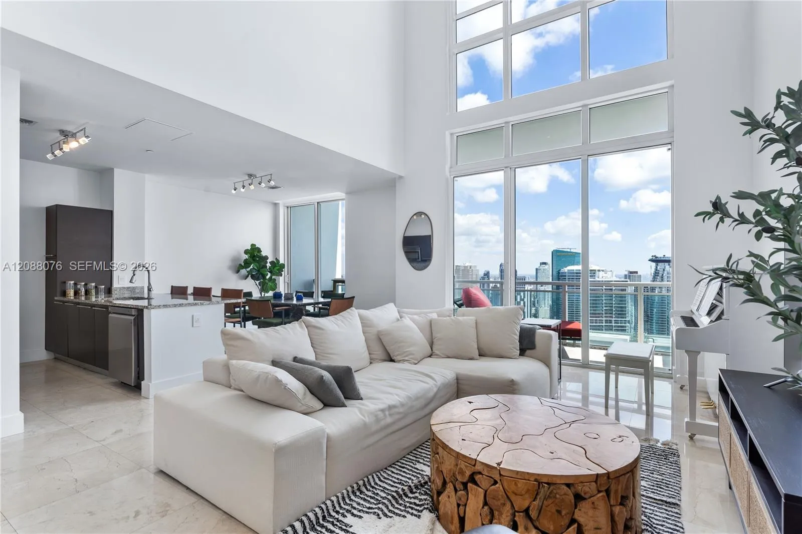 En Renta 950 Brickell Bay Drive 5506, Miami, FL 33131, Miami, FL 33131