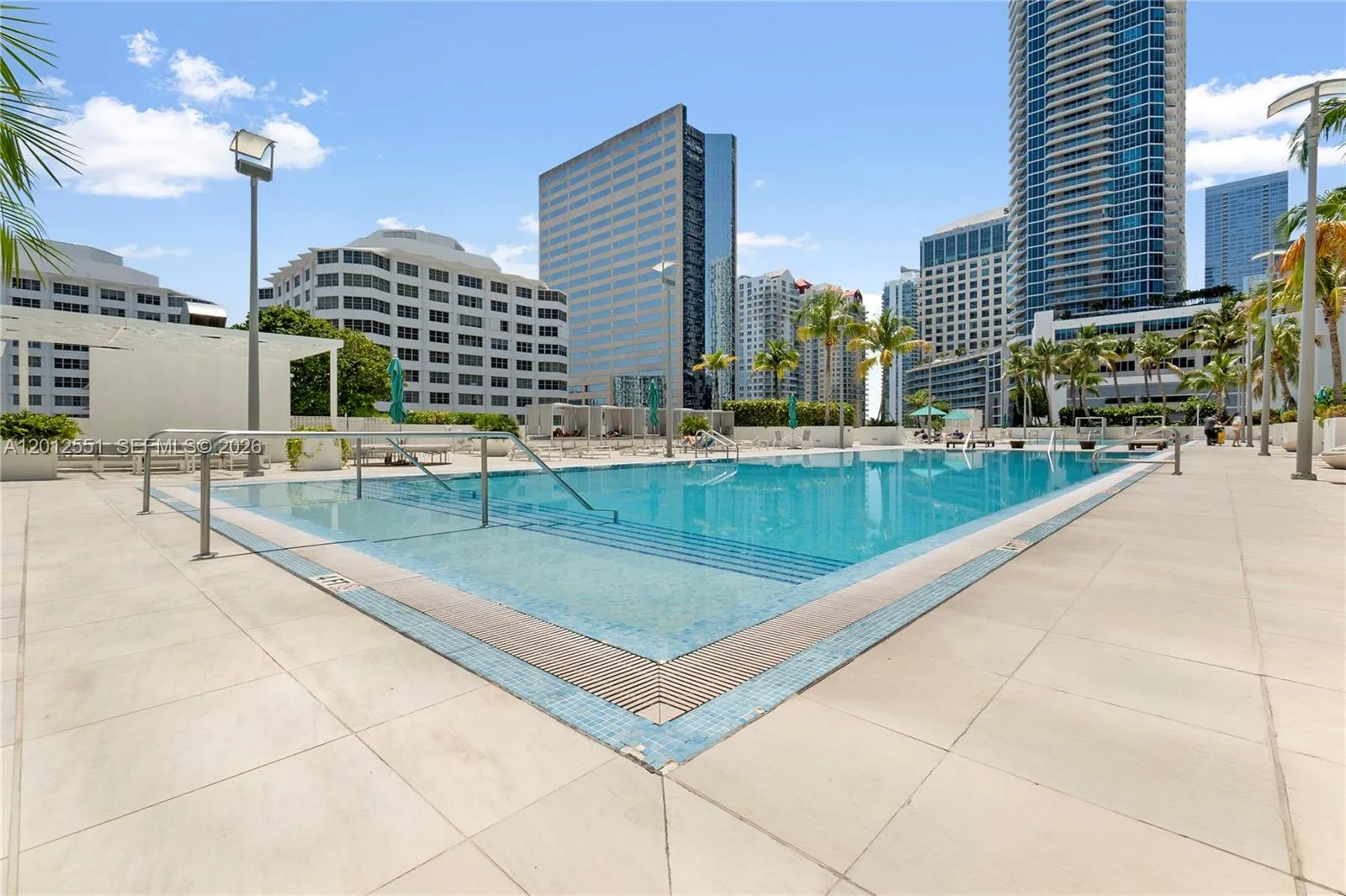 Vendido 950 Brickell Bay Drive 601, Miami, FL 33131, Miami, FL 33131