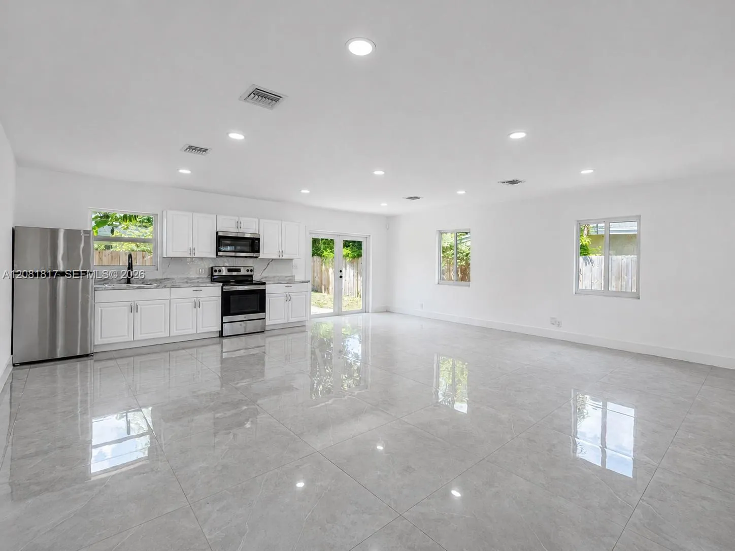 En Venta 950 NE 164th Street, North Miami Beach, FL 33162, North Miami Beach, FL 33162