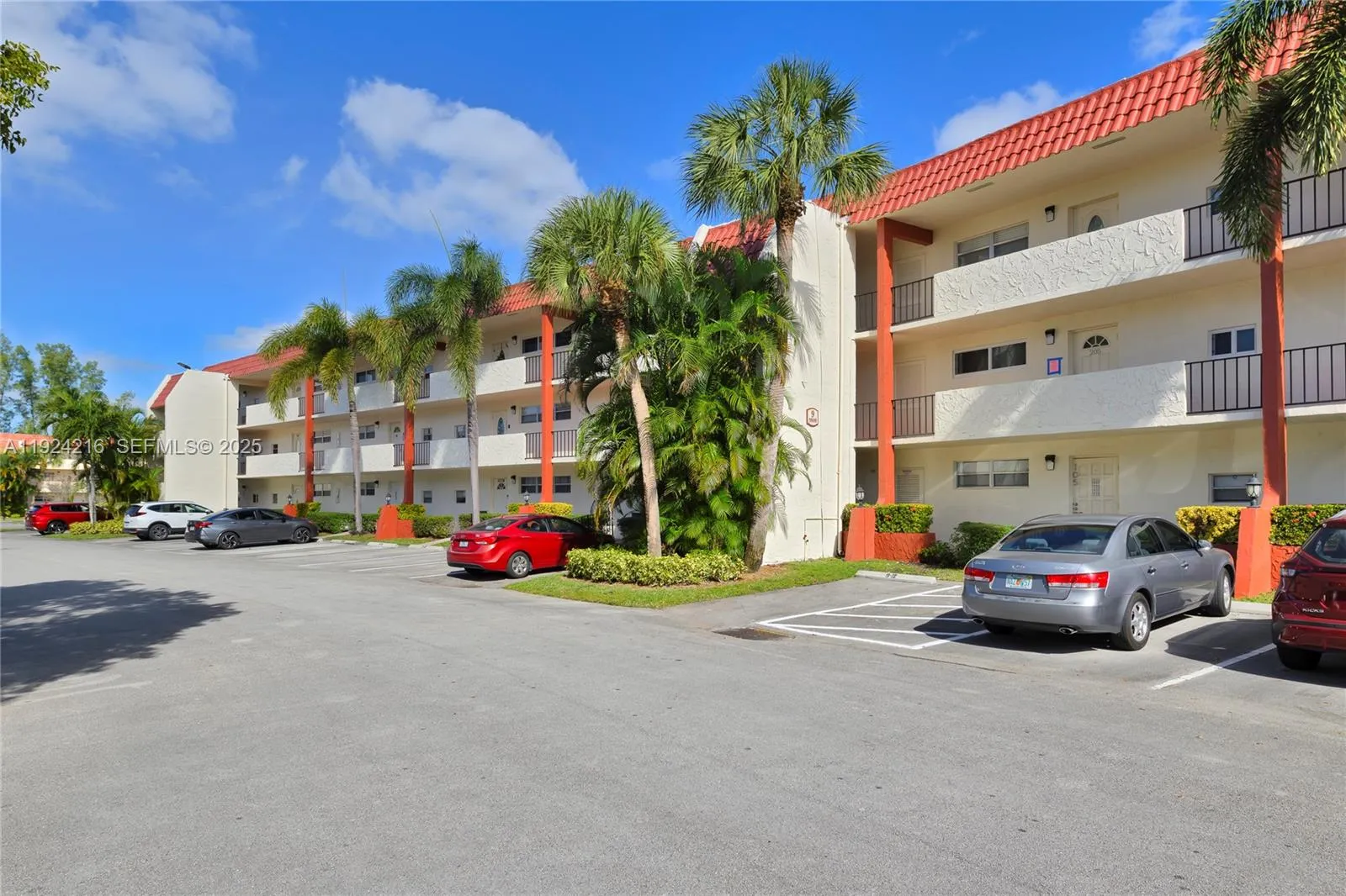 En Renta 9500 N Hollybrook Lake Drive 202, Pembroke Pines, FL 33025, Pembroke Pines, FL 33025