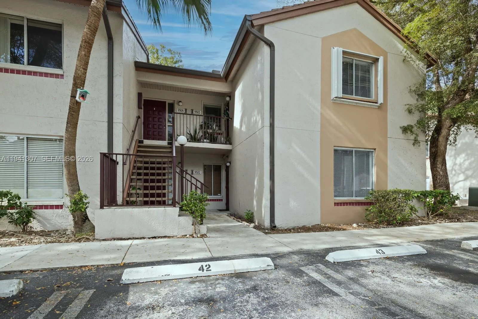 Foto de propiedad en 9500 SW 140th Court 9500, Miami, FL 33186 Miami con MLS# 