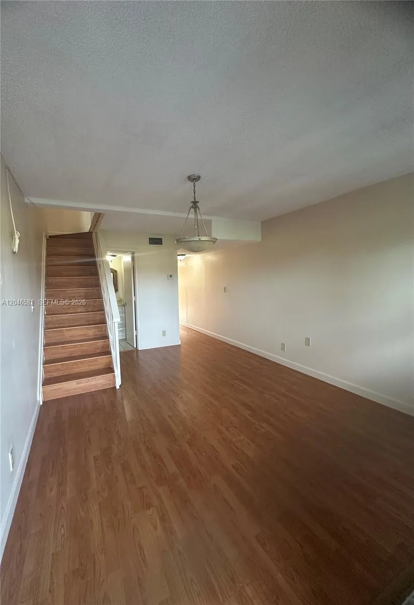 Foto de propiedad en 9500 SW 3rd Street 254, Boca Raton, FL 33428 Boca Raton con MLS# 