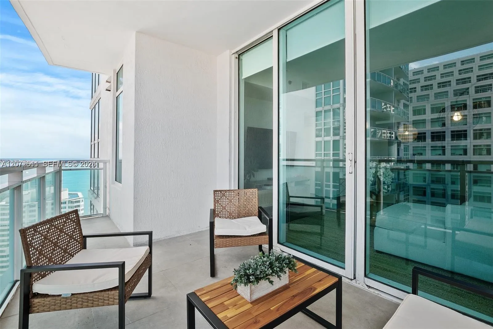Foto de propiedad en 951 Brickell Avenue 2700, Miami, FL 33131 Miami con MLS# 