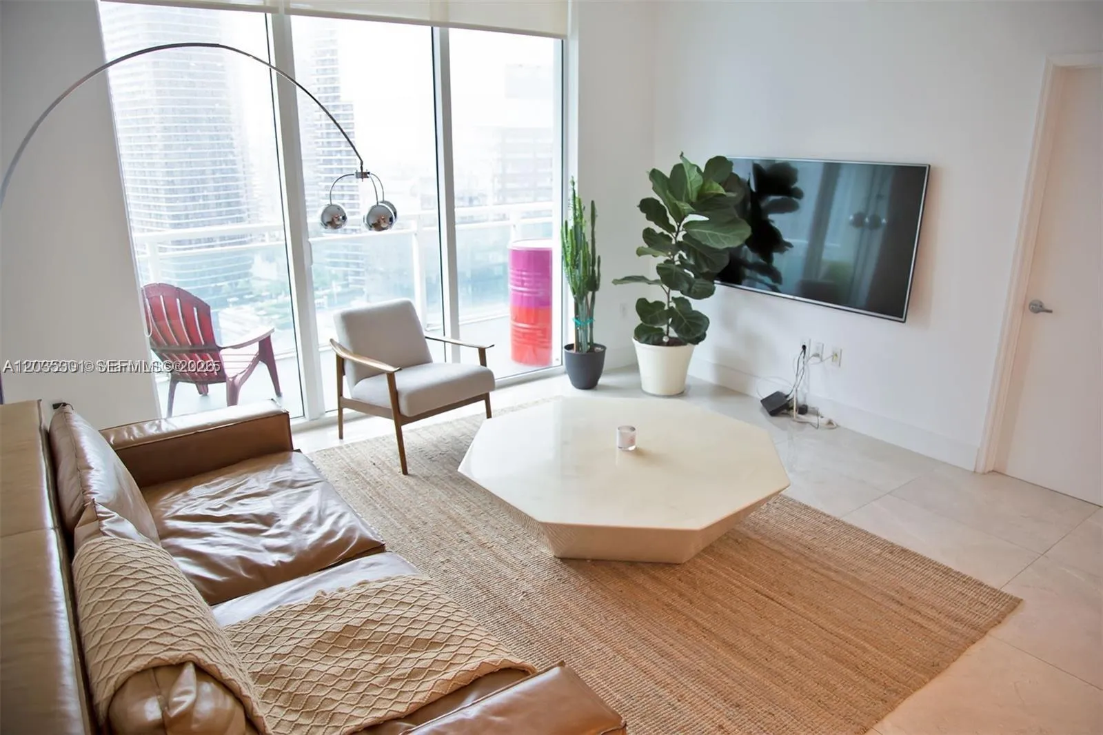 Foto de propiedad en 951 Brickell Avenue 3007, Miami, FL 33131 Miami con MLS# 